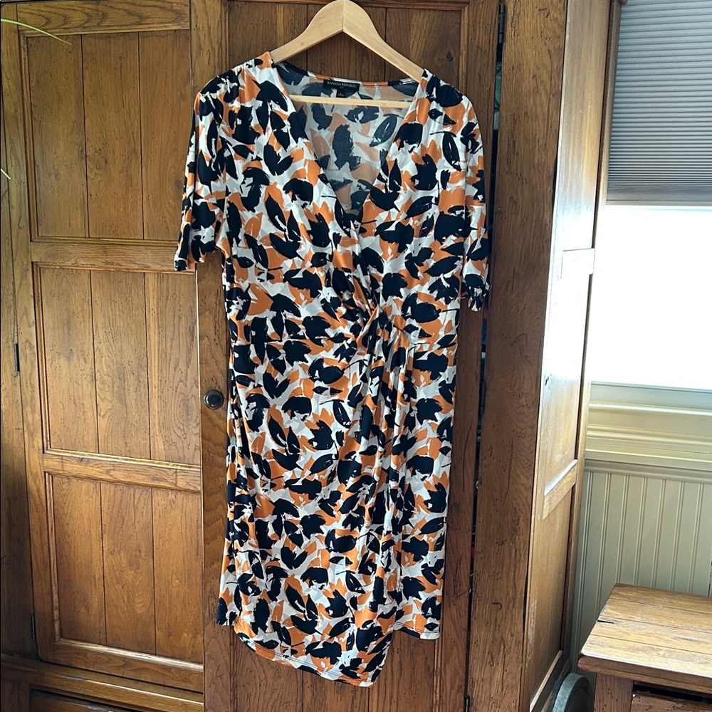 Banana Republic Abstract Leaf-Print Wrap Midi Dress in Navy, White & Orange